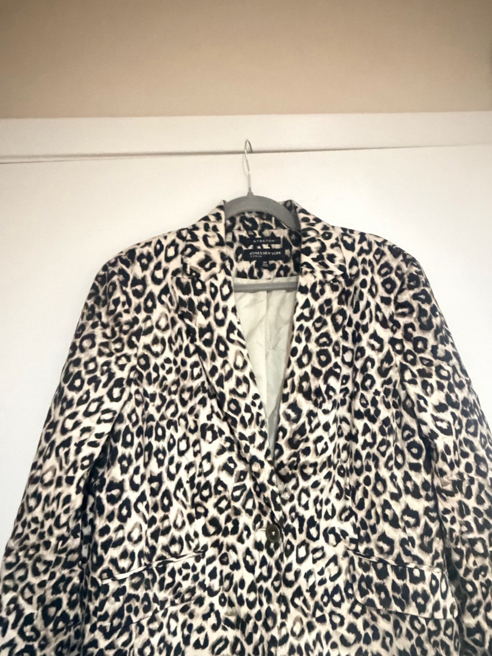Jones New York Leopard Print Blazer in Beige, Black, Cream
